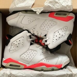 Air Jordan 6’s “White Infrared” 5Y